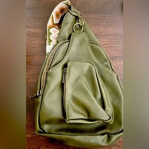 Really Cute Crossbody Bag!